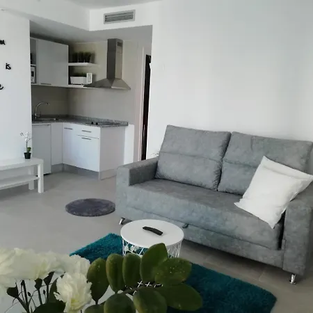 Urban Deluxe Apartment *